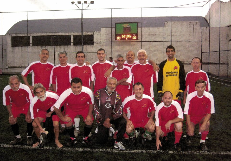 Time de futebol do Sindipetro-SP, em Campinas, no início dos anos 2000
