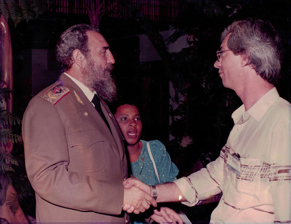 Santarosa em encontro com Fidel Castro, em Cuba