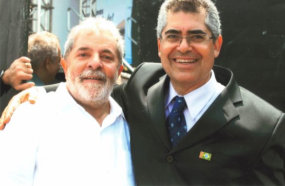 Silvio ao lado do presidente Lula