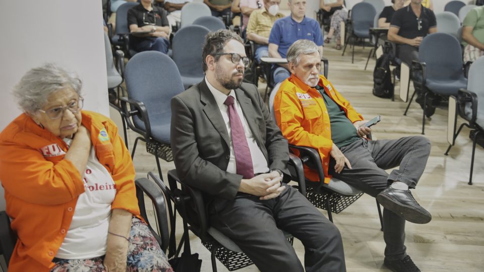 PC Martin se reúne com aposentados nas sedes do Sindipetro Uificado de Mauá e São Paulo (Foto: Vítor Peruch/Sindipetro Unificado)