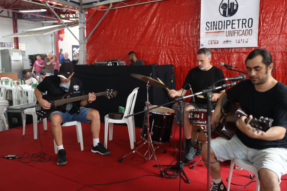 A música tomou conta da festa de fim de ano da Regional Campinas(Foto: Vítor Peruch/Sindipetro Unificado)