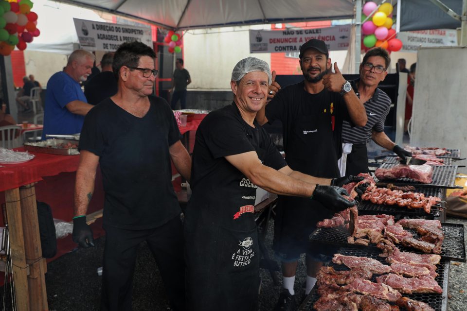 Foram mais de 50 pessoas envolvidas na organização e execução da festa (Foto: Vítor Peruch/Sindipetro Unificado)