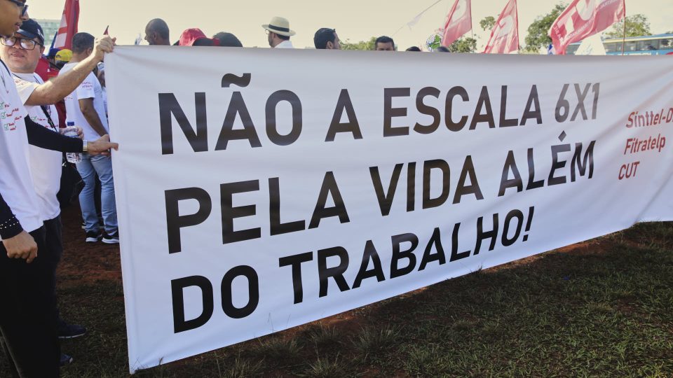 Categorias de todo o Brasil encheram as ruas de Brasília em luta por direitos (Fotos: Vítor Peruch/ Sindipetro Unificado)