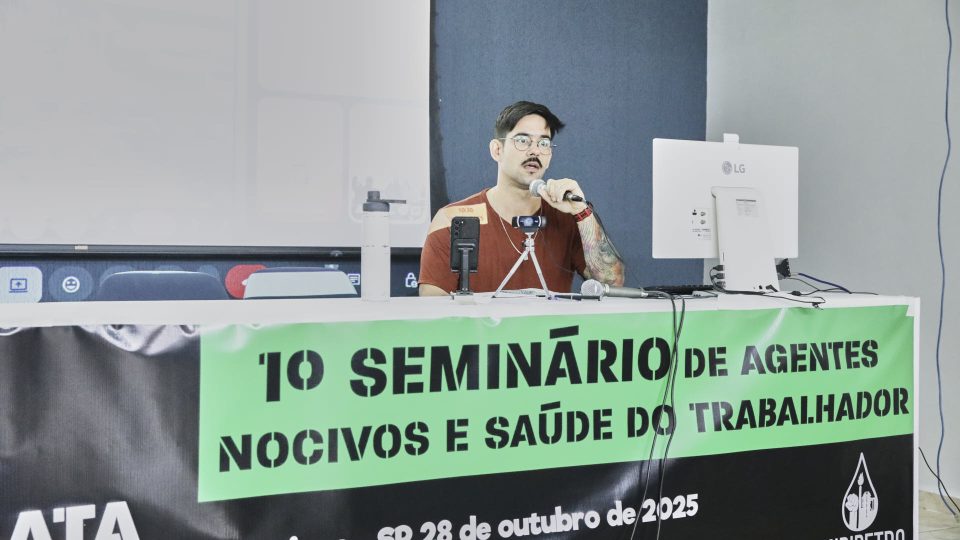 Participantes do seminário do Sindipetro Unificado discutem exposição a agentes nocivos e condições de trabalho na Replan (Foto: Vítor Peruch/Sindipetro Unificado)