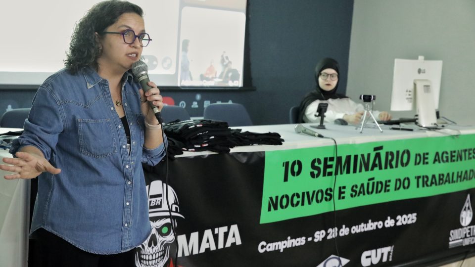 Participantes do seminário do Sindipetro Unificado discutem exposição a agentes nocivos e condições de trabalho na Replan (Foto: Vítor Peruch/Sindipetro Unificado)