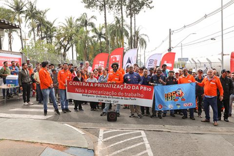 Explosões e naufrágio da plataforma P-36 completam 20 anos - Sindipetro