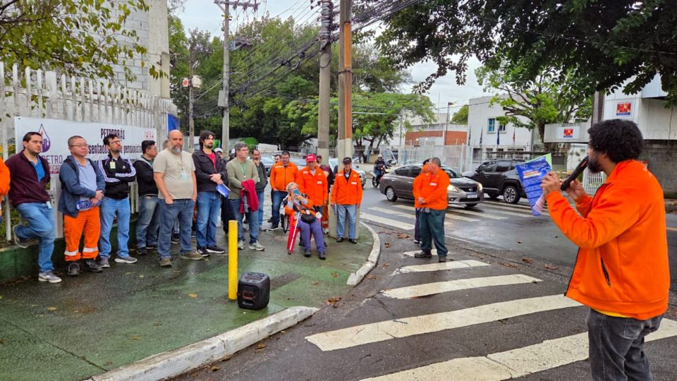 Mobilizações reúnem trabalhadores da ativa e aposentados em diferentes unidades, com atividades ao longo da semana e participação em bases operacionais e administrativas (Foto: Sindipetro Unificado)